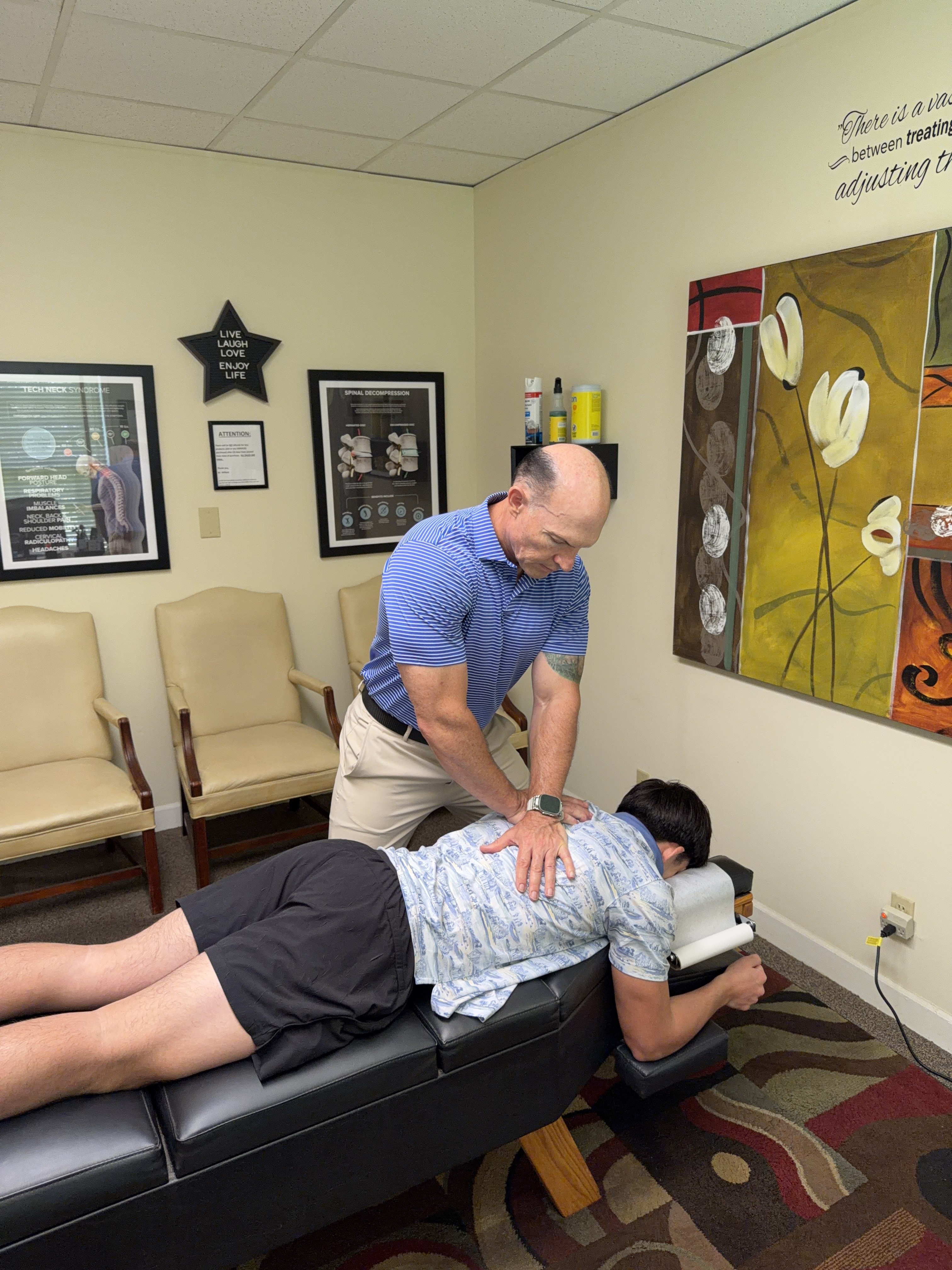 Dr. Dirk Willard adjusting a patient at Total Health Chiropractic in Winston-Salem